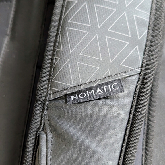 Nomatic Travel Pack 20L Expands to 30L Backpack - Picture 5 of 16